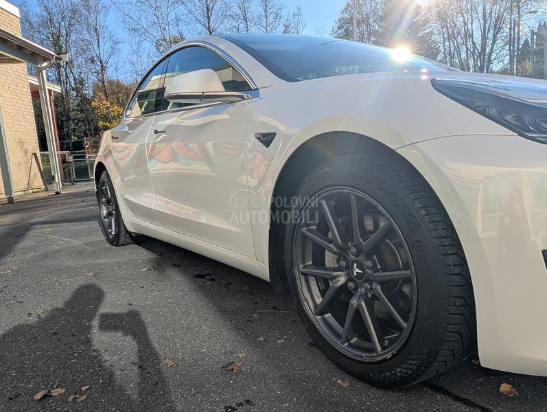 Tesla Model 3 long range plus 600
