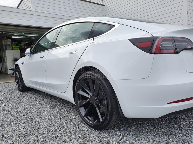 Tesla Model 3 long range plus 600