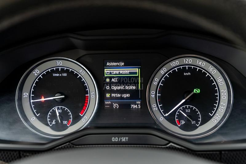 Škoda Superb 2.0TDI/SPORTLINE/4X4