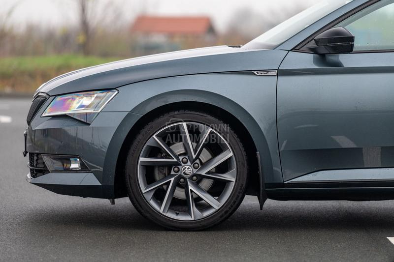 Škoda Superb 2.0TDI/SPORTLINE/4X4