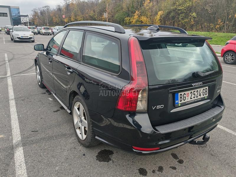 Volvo V50 