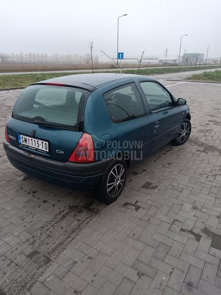 Renault Clio 2 1.2 8v RT