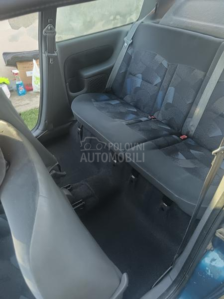 Renault Clio 2 1.2 8v RT