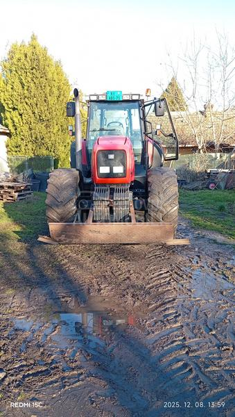 Massey Ferguson 8260