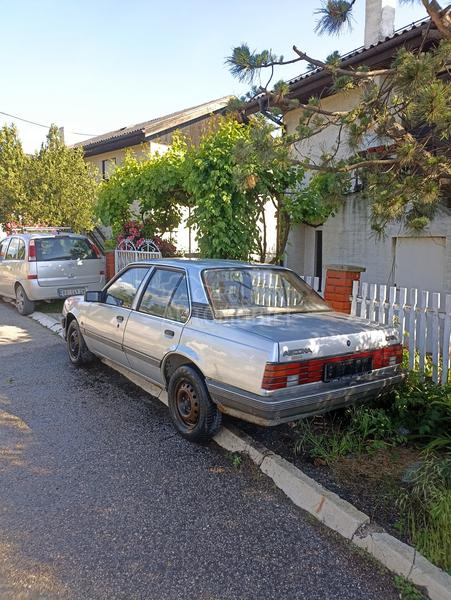 Opel Ascona 