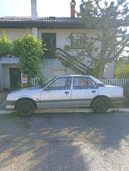 Opel Ascona 