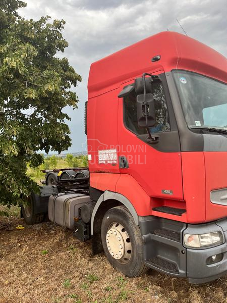 Renault Premium