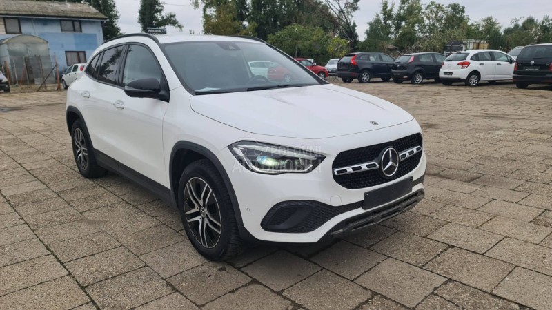 Mercedes Benz GLA 200 2.0d LED/4 MATIC
