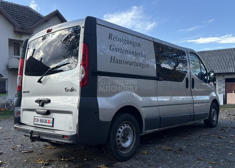 Renault Trafic 2.5