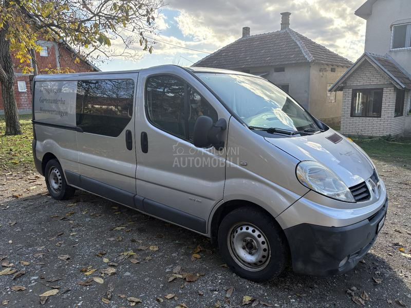 Renault Trafic 2.5