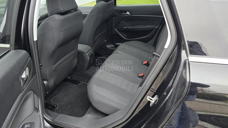 Peugeot 308 1.6 eHDI PANOR