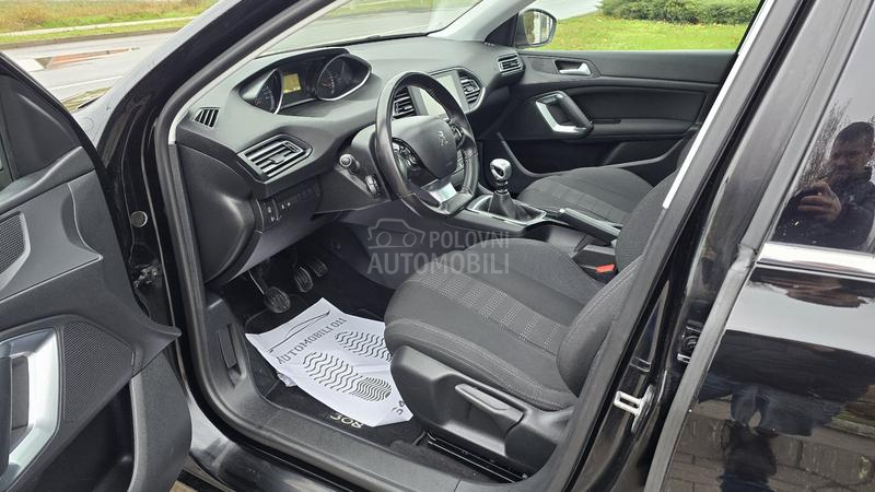 Peugeot 308 1.6 eHDI PANOR