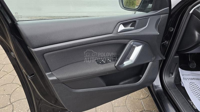 Peugeot 308 1.6 eHDI PANOR