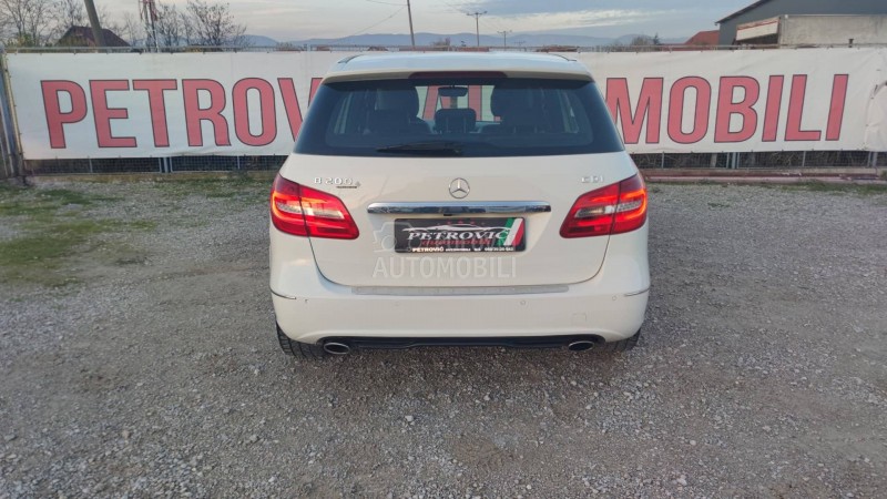 Mercedes Benz B 200 /Autom/Led/Nav/Kam/