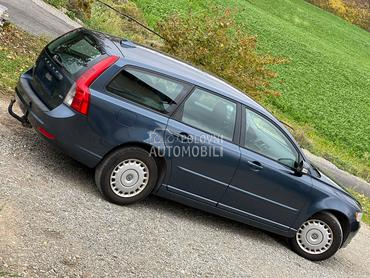 polustranica desna leva za Volvo V50 od 2004. do 2012. god.