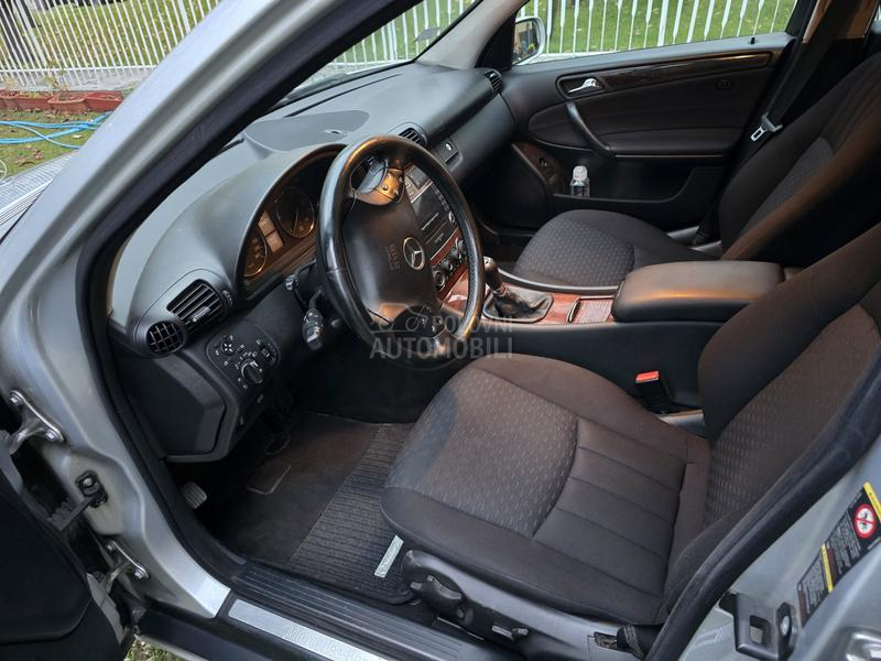Mercedes Benz C 220 