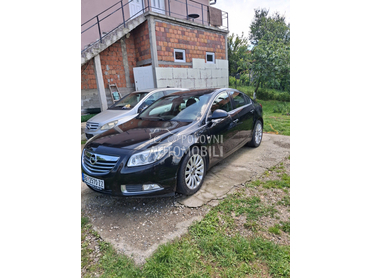 Opel Insignia 1.8