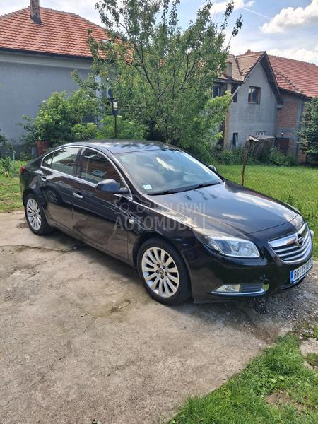 Opel Insignia 1.8