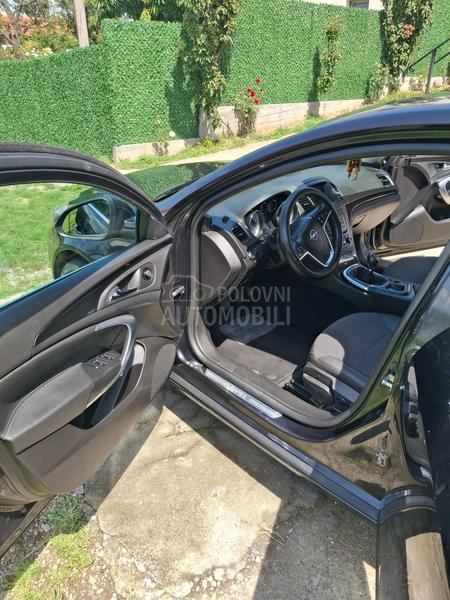 Opel Insignia 1.8