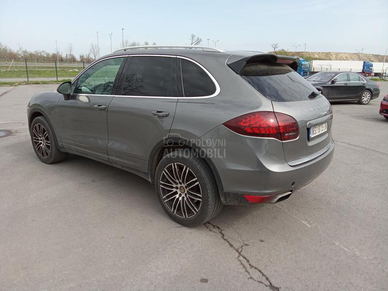 Porsche Cayenne 3.0