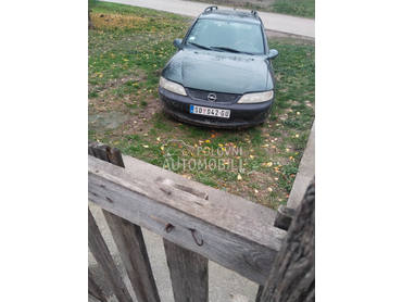 Opel Vectra B 2.0