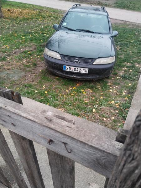 Opel Vectra B 2.0