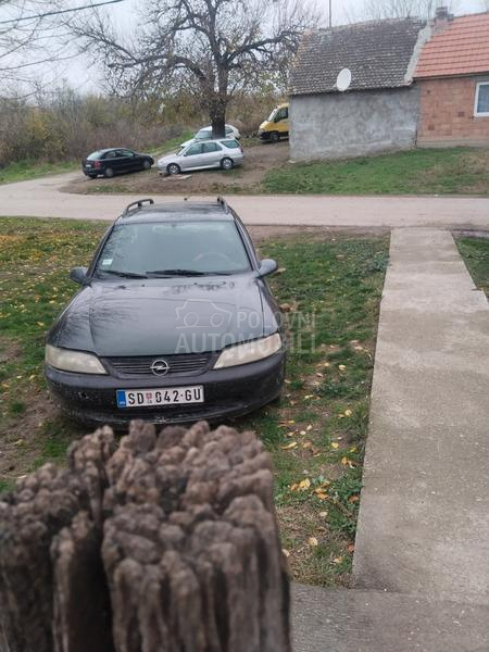 Opel Vectra B 2.0