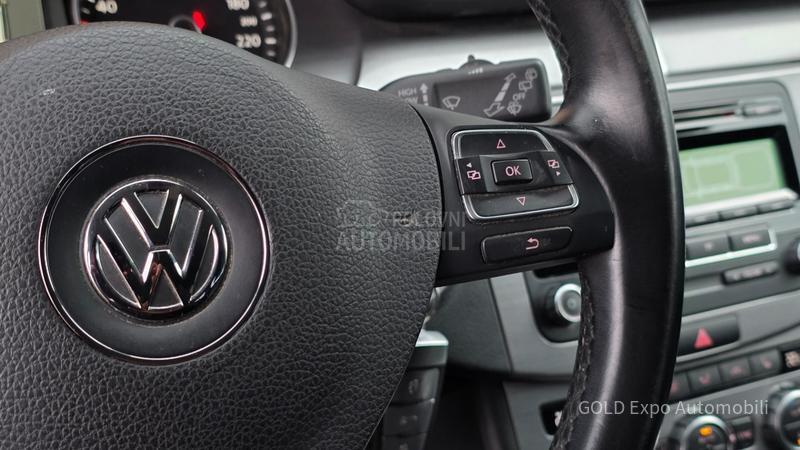 Volkswagen Passat B7 2.0 TDI DSG HIGHLINE