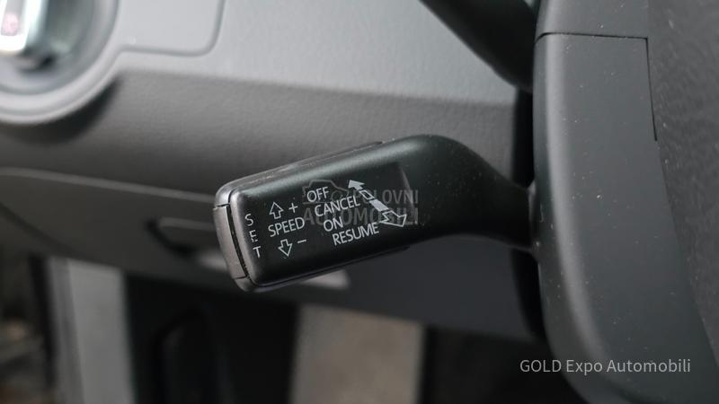 Volkswagen Passat B7 2.0 TDI DSG HIGHLINE