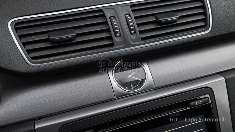 Volkswagen Passat B7 2.0 TDI DSG HIGHLINE