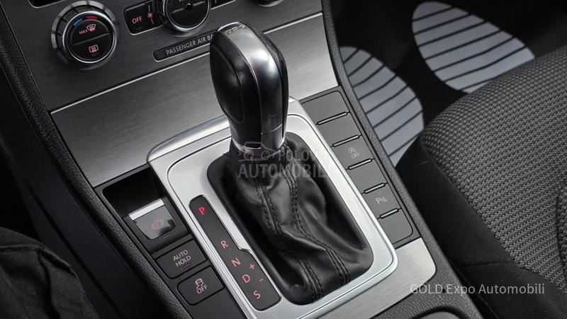 Volkswagen Passat B7 2.0 TDI DSG HIGHLINE