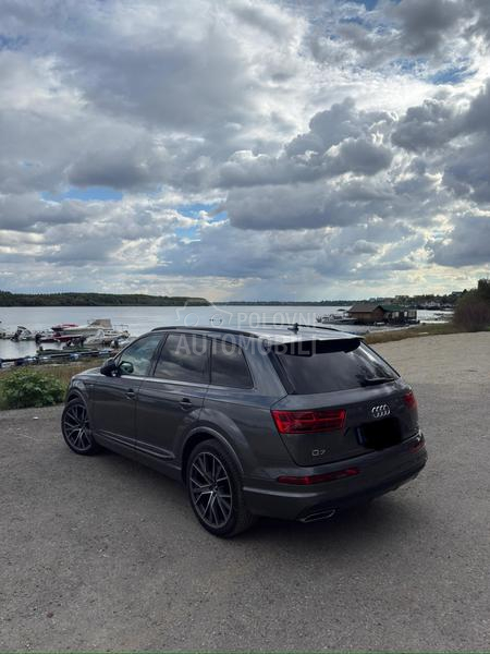 Audi Q7 3.0 TDI S Line