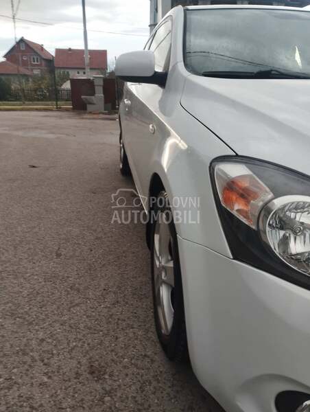Kia pro_cee`d 