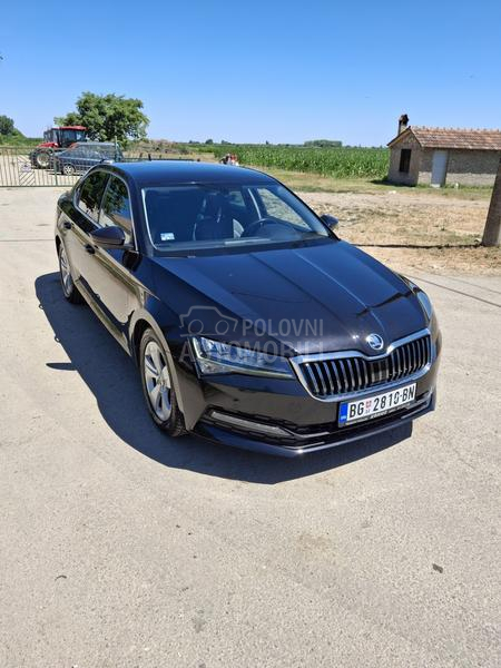 Škoda Superb 