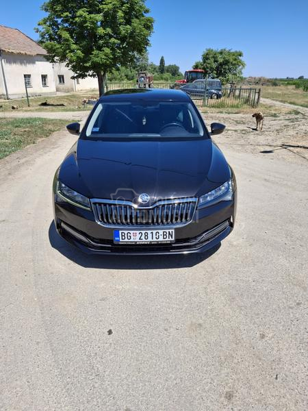 Škoda Superb 