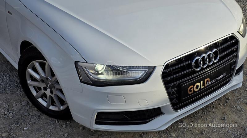 Audi A4 2.-0 S-TRON 3xS LINE