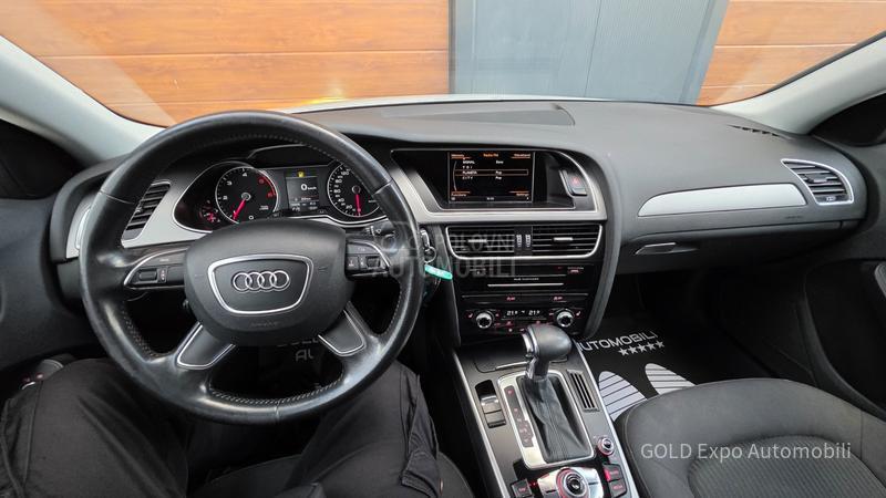 Audi A4 2.-0 S-TRON 3xS LINE
