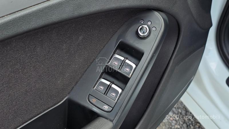 Audi A4 2.-0 S-TRON 3xS LINE