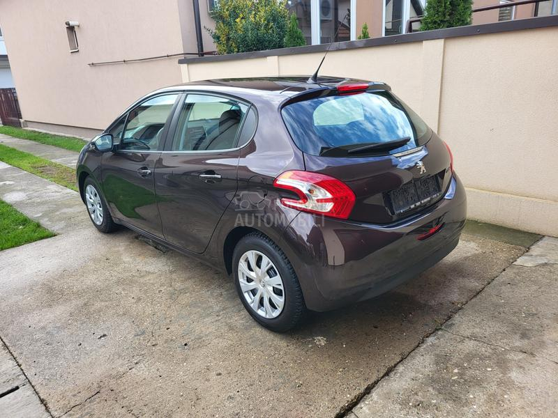Peugeot 208 1.4hdi
