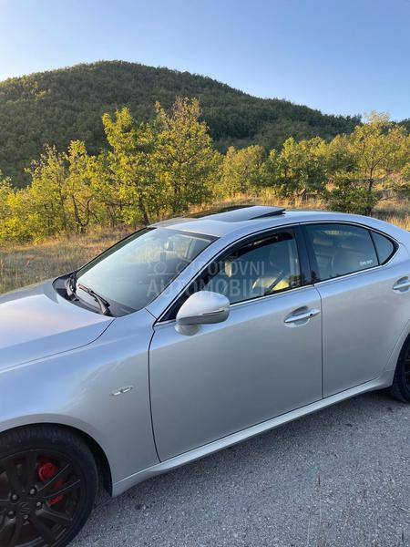 Lexus IS 220 