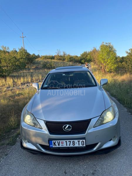 Lexus IS 220 