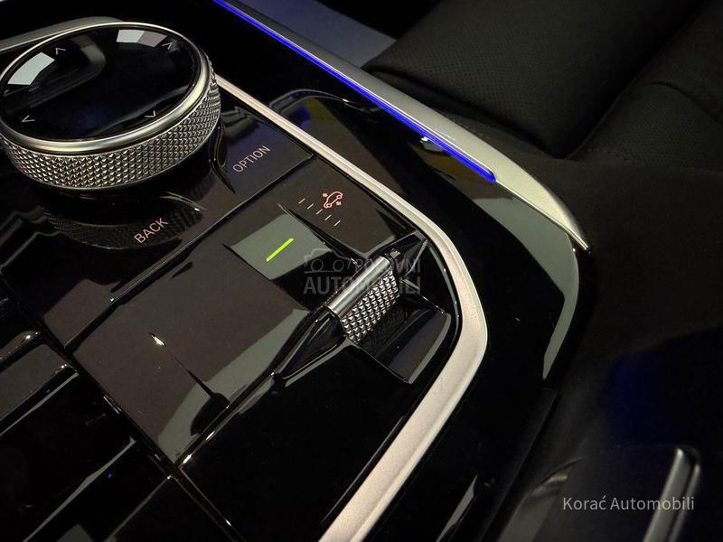 BMW X7 3xTV/ SKY/360/ICON