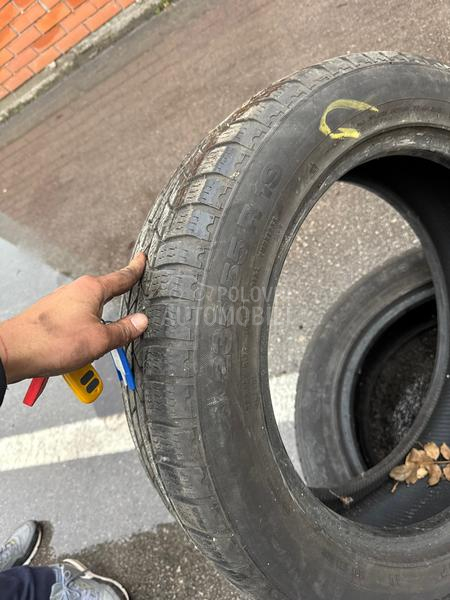 Continental 235/55 R19 Zimska
