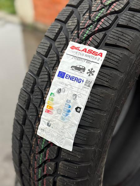 Lassa 215/65 R17 Zimska