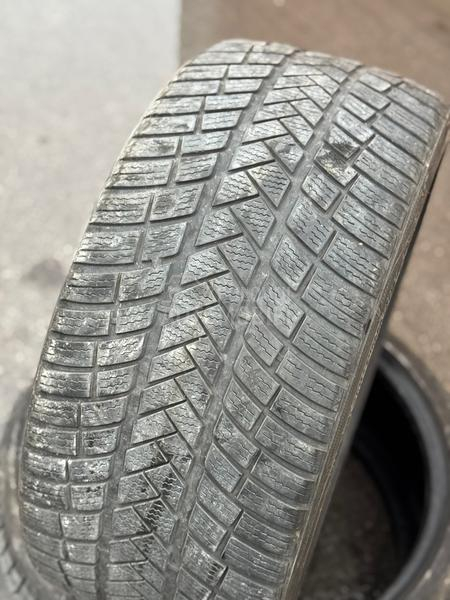 Vredestein 235/35 R19 Zimska