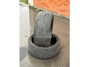 Vredestein 235/35 R19 Zimska