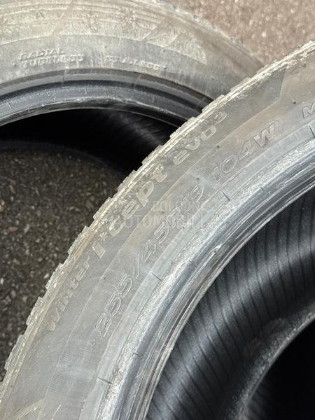 Hankook 255/45 R19 Zimska