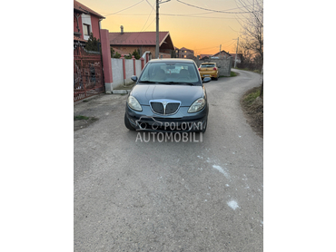 Lancia Ypsilon 