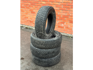 Nexen 215/65 R16 Zimska