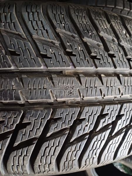 Nokian 255/55 R19 Zimska